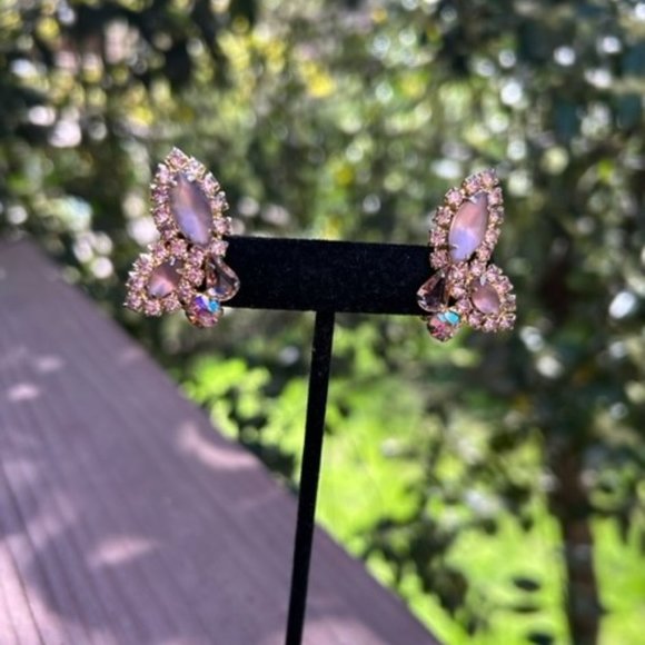 VTG WEISS Pink Aurora Borealis Rhinestone EARRINGS - Picture 7 of 11